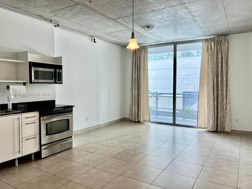 Residential complexes in Miami, Miami-Dade
