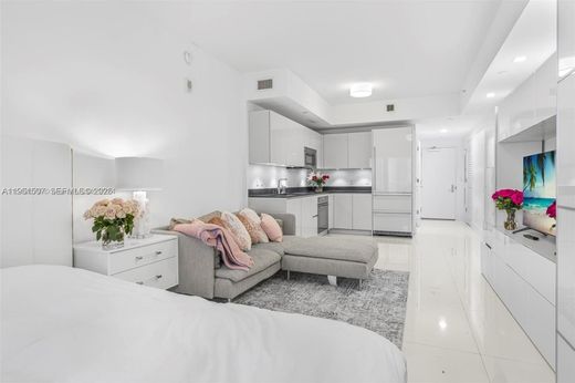 Residential complexes in Miami, Miami-Dade