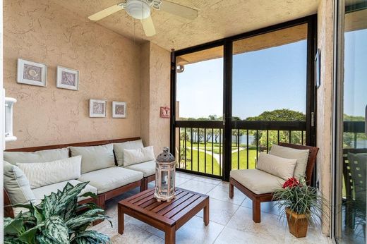 Residential complexes in Delray Beach, Palm Beach