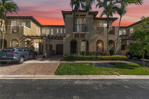 Townhouse in Davie, Broward County