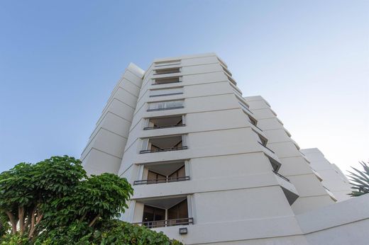 Residential complexes in South Palm Beach, Palm Beach