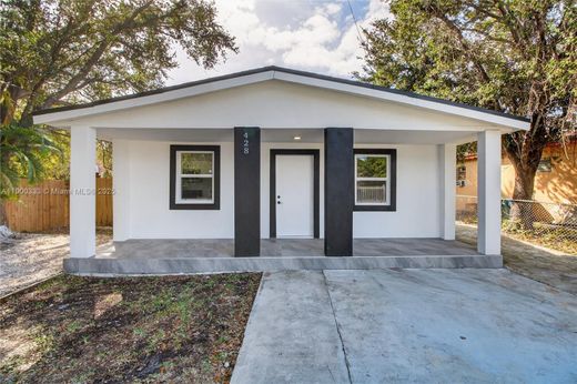 Villa in Miami Shores, Miami-Dade County