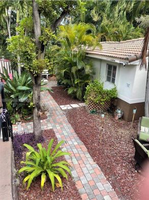 Residential complexes in Hollywood, Broward County