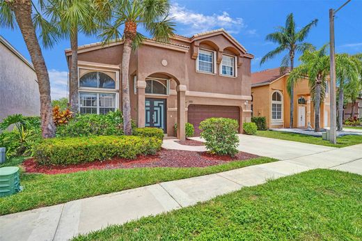 Villa - Pembroke Pines, Broward County