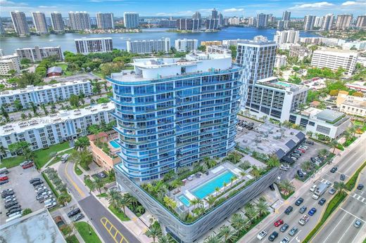 Residential complexes in Sunny Isles Beach, Miami-Dade