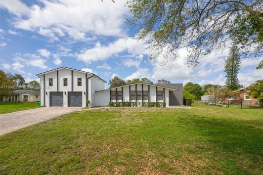 Willa w Southwest Ranches, Broward County