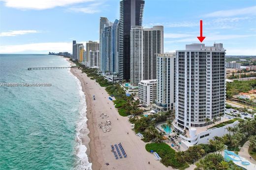 Residential complexes in Sunny Isles Beach, Miami-Dade