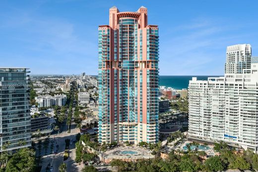 Residential complexes in Miami Beach, Miami-Dade