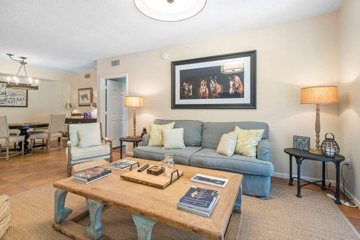 Residential complexes in Wellington, Palm Beach