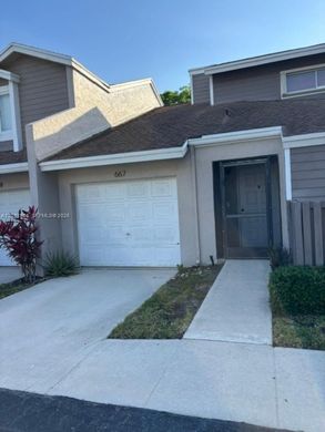 Townhouse in Sunrise, Broward County