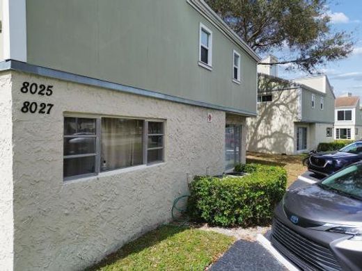 Townhouse in Tamarac, Broward County