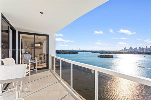 Complesso residenziale a Miami Beach, Miami-Dade County