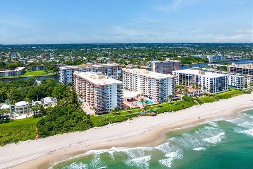 Residential complexes in Hillsboro Beach, Broward County
