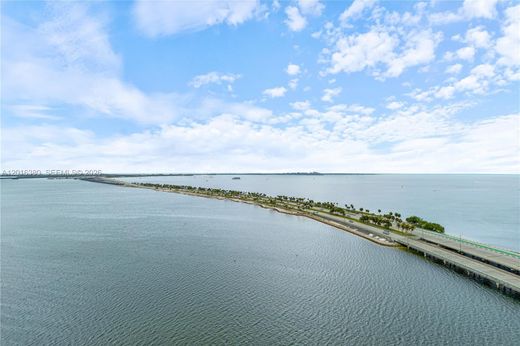 Жилой комплекс, Майами, Miami-Dade County