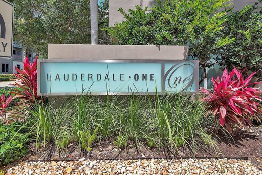 Residential complexes in Fort Lauderdale, Broward County