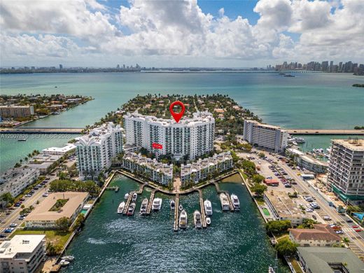 Complexes résidentiels à North Bay Village, Comté de Miami-Dade