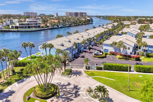 Townhouse in Boca Raton, Palm Beach