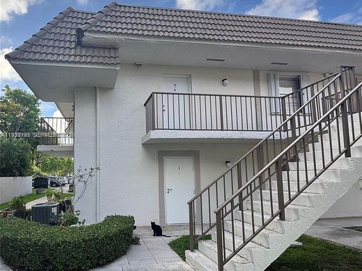 Complesso residenziale a Miami, Miami-Dade County