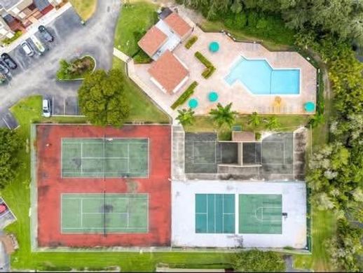 Casa di città a Pembroke Pines, Broward County