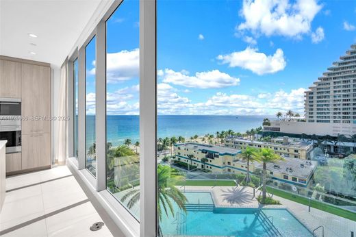 Residential complexes in Fort Lauderdale, Broward County