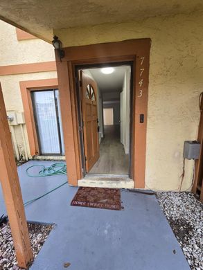 Sunrise, Broward Countyのタウンハウス