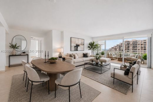 Residential complexes in Key Biscayne, Miami-Dade