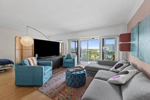 Residential complexes in Delray Beach, Palm Beach