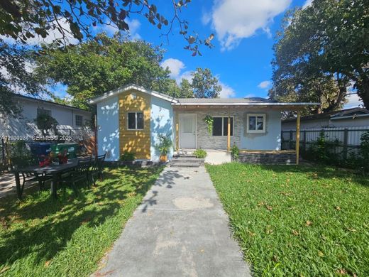 Villa in Miami Heights Trailer Park, Miami-Dade