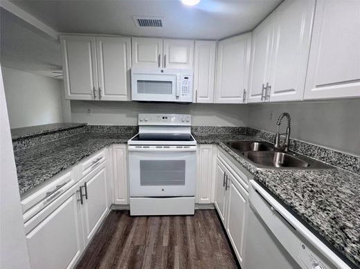 Жилой комплекс, Hialeah, Miami-Dade County