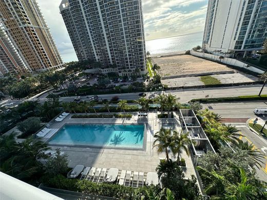 Residential complexes in Sunny Isles Beach, Miami-Dade