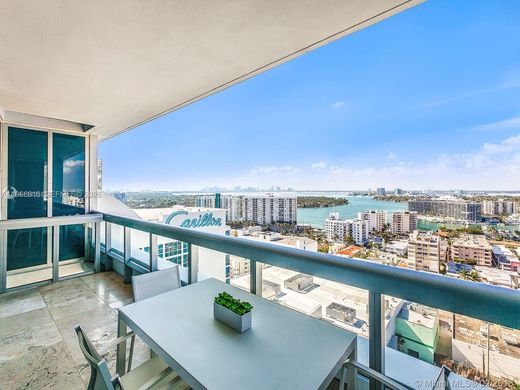 Residential complexes in Miami Beach, Miami-Dade