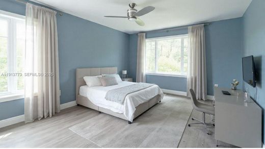 Townhouse in Hialeah, Miami-Dade