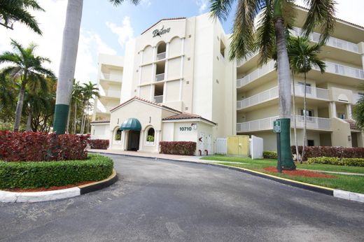 Residential complexes in Doral, Miami-Dade