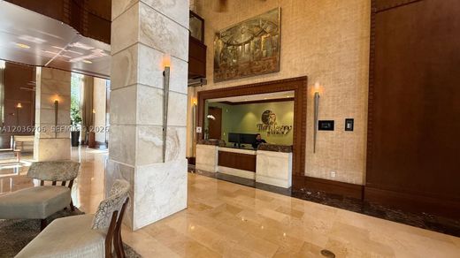 Komplex apartman Aventura, Miami-Dade County