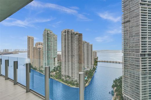 Residential complexes in Miami, Miami-Dade