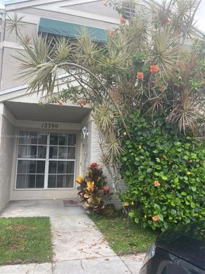 Αστικό ακίνητο σε Cooper City, Broward County