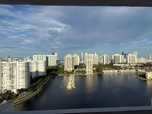Жилой комплекс, Aventura, Miami-Dade County