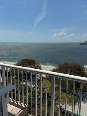 Complesso residenziale a Miami, Miami-Dade County