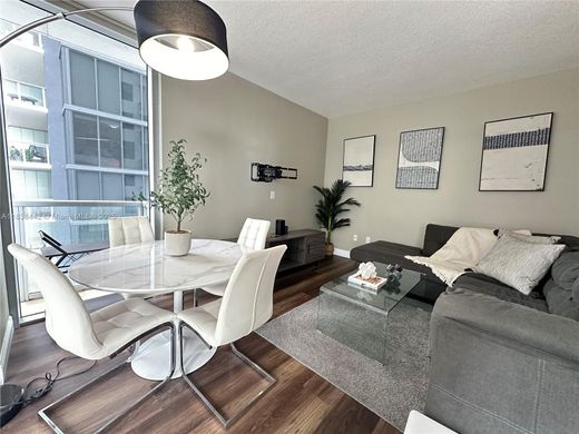 Complesso residenziale a Miami, Miami-Dade County