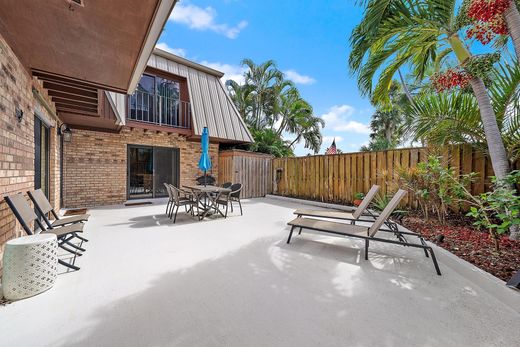 Residential complexes in Jupiter, Palm Beach