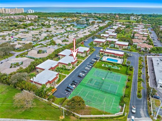 Residential complexes in Jupiter, Palm Beach