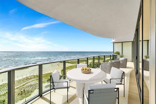 Residential complexes in Pompano Beach, Broward County