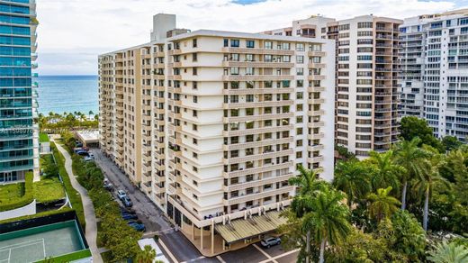 Komplex apartman Bal Harbour, Miami-Dade County