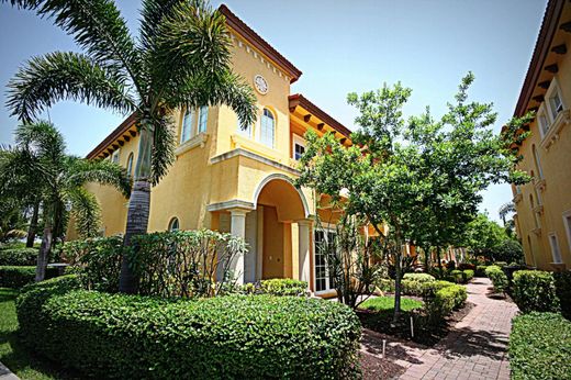 Townhouse in Boca Raton, Palm Beach