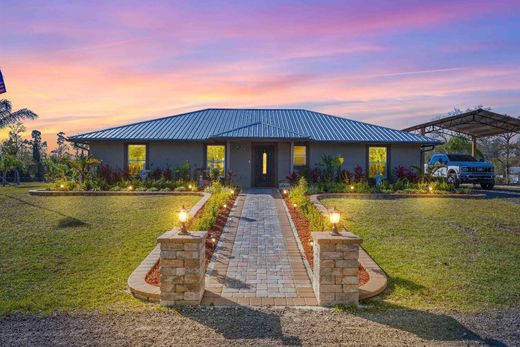 Villa Okeechobee, Okeechobee County