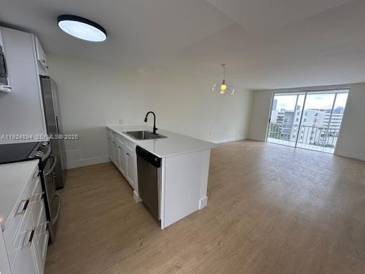 Residential complexes in Aventura, Miami-Dade