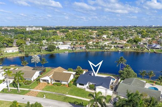 Villa in Deerfield Beach, Broward County