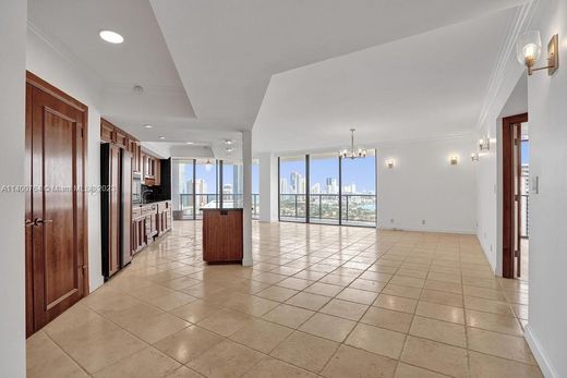 Complexes résidentiels à Aventura, Comté de Miami-Dade