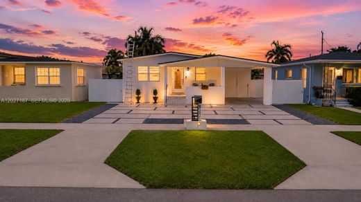 Villa - Miami, Miami-Dade County