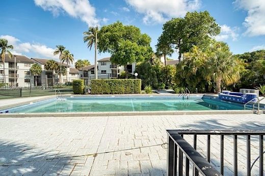 Complesso residenziale a Hialeah, Miami-Dade County